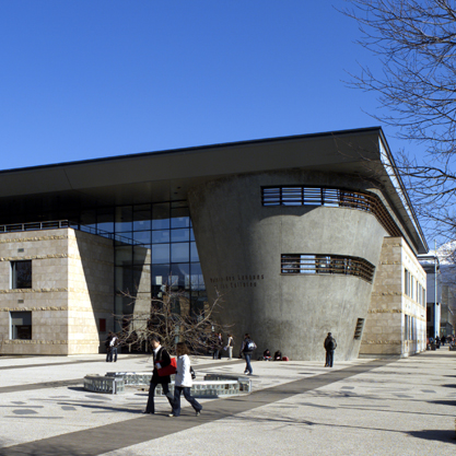 Construction De La Maison Des Langues Et Des Cultures Sur Le Campus De